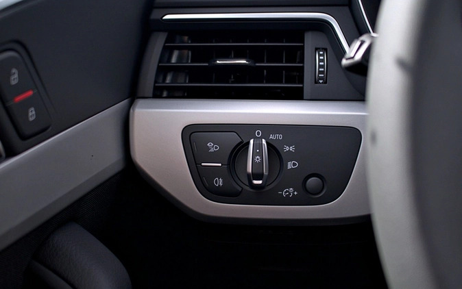 Audi A4 cena 173247 przebieg: 1, rok produkcji 2024 z Ciechanowiec małe 254